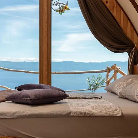 Glamping Bellamia Luxury tent